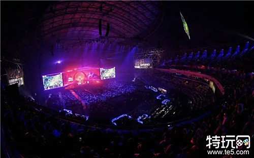 NBA-坎宁安被驱逐雷霆险胜活塞 亚历山大48+6.